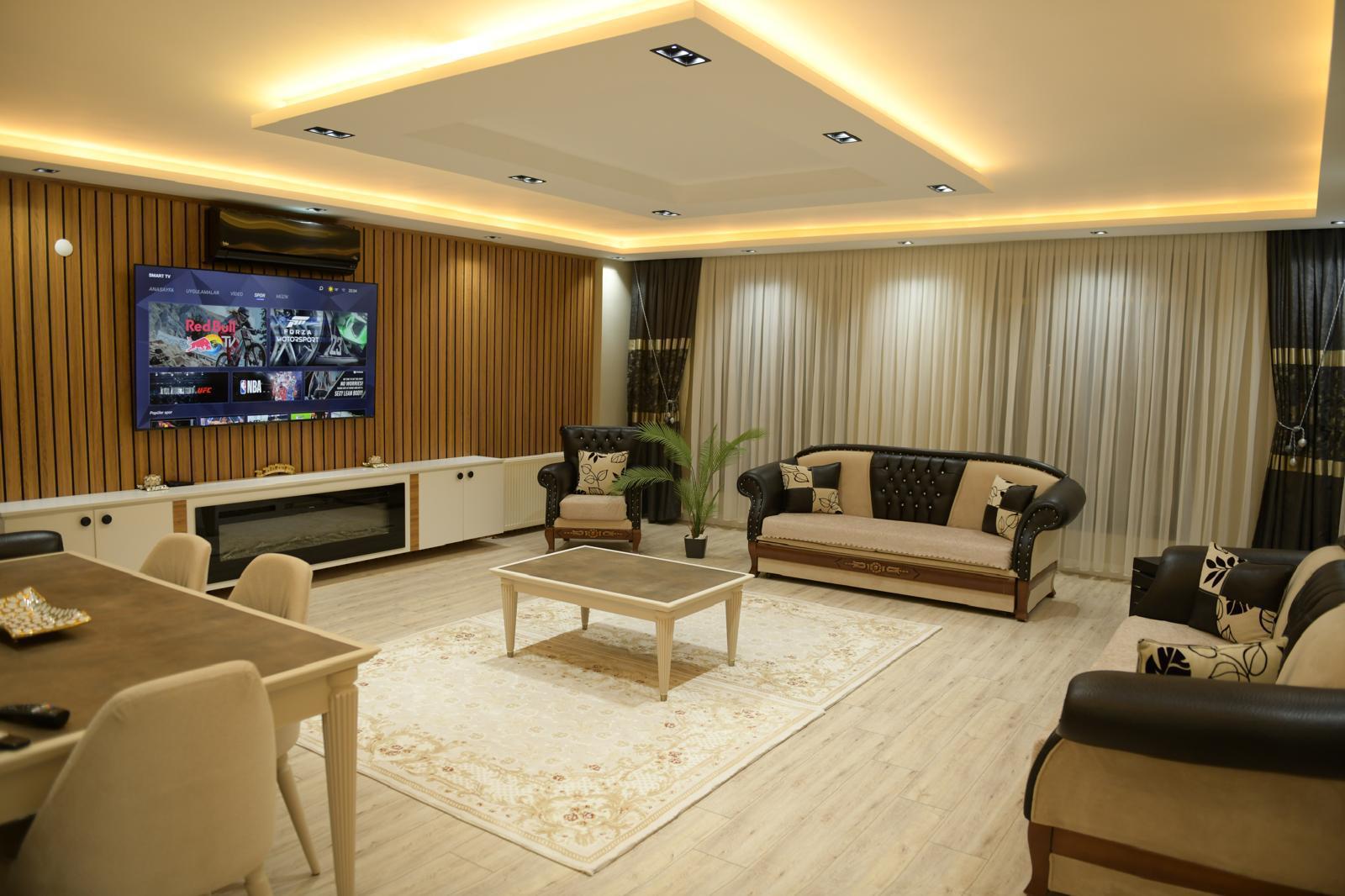 ARAKLI HÜRRİYET MAHALLESİNDE HAVUZLU LÜKS SATILIK VİLLALAR